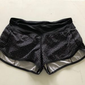 Lululemon Speed Up Shorts Pinstripe Size 6